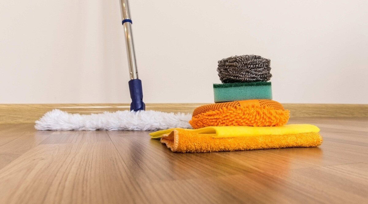 lau sàn nhựa giả gỗ đúng cách