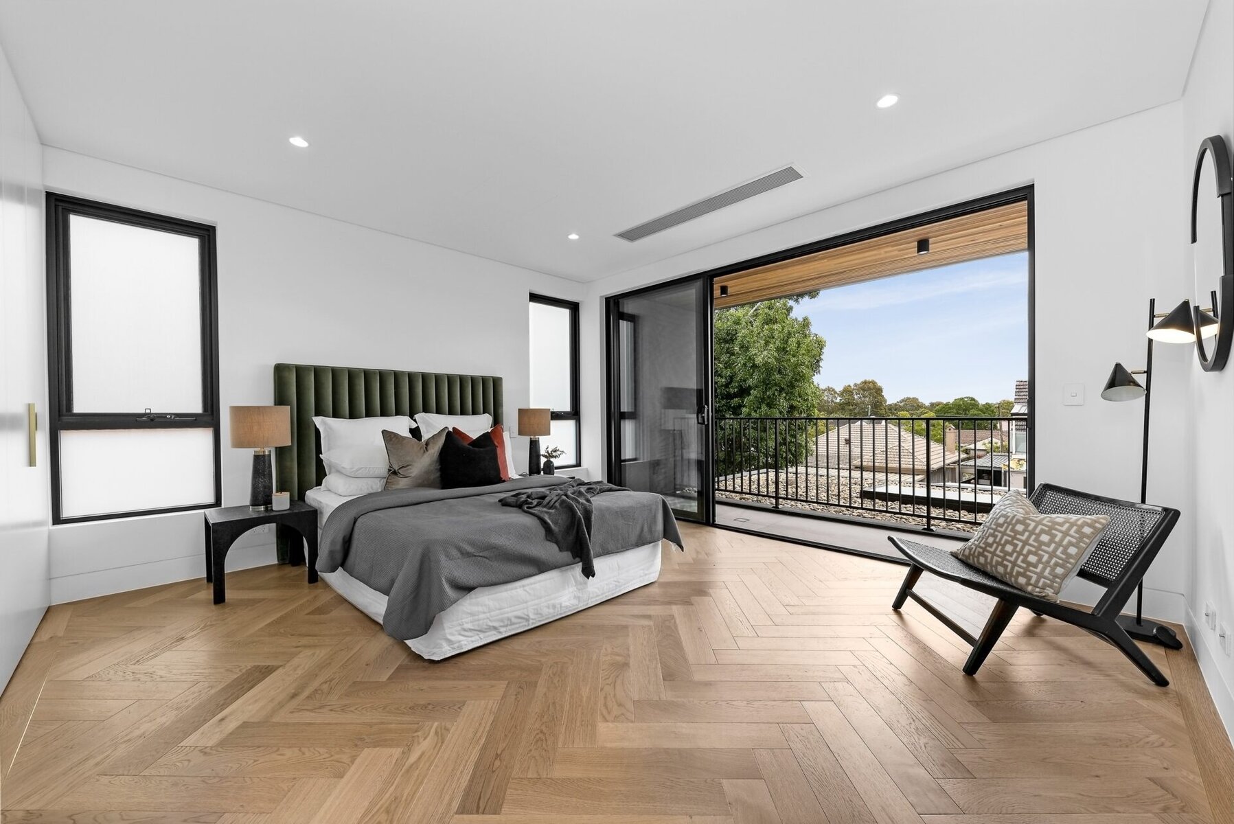 sàn gỗ công nghiệp phòng ngủ