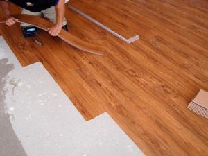 Sàn Nhựa Dán Keo có nên sử dụng không