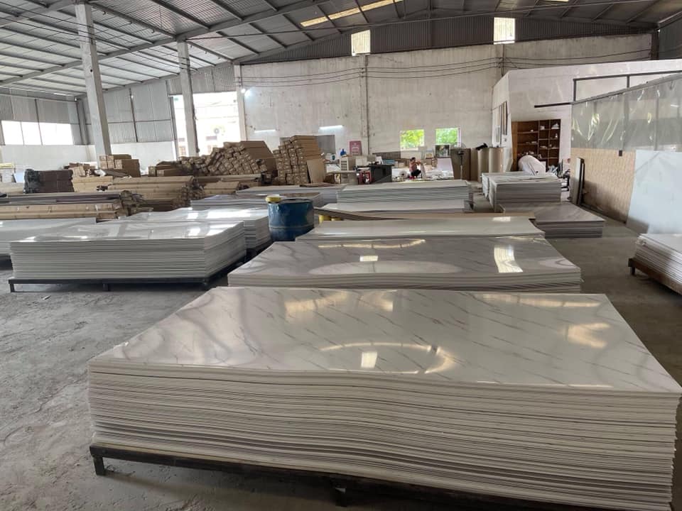 tấm pvc vân gỗ ốp tường tấm pvc vân gỗ ốp tường