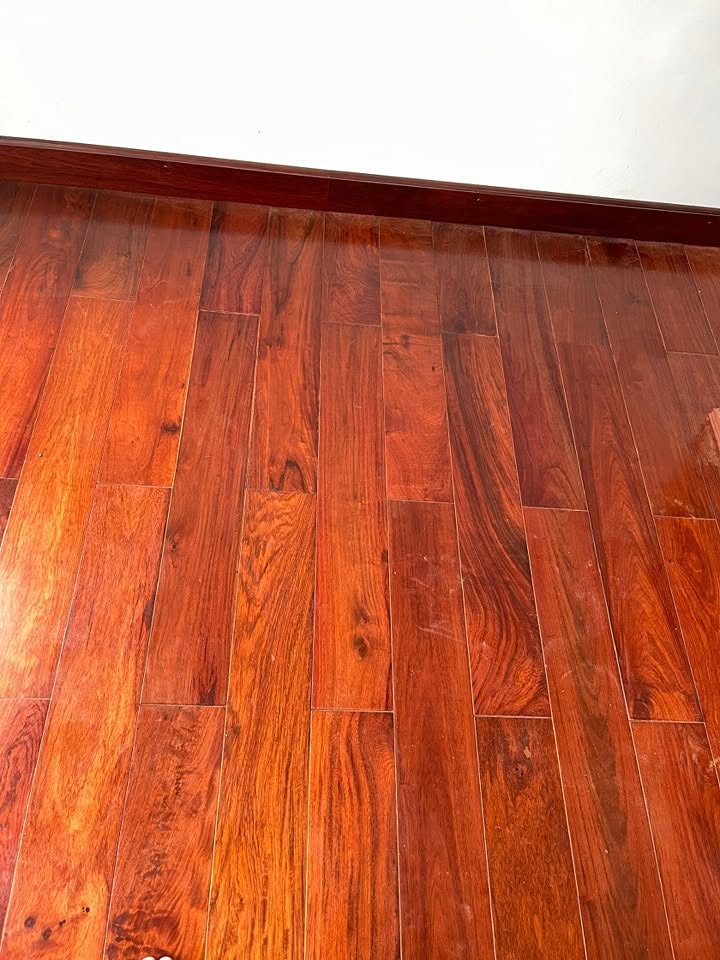 Cận cảnh vân sàn gỗ Gõ Hương tự nhiên tại Ciputra Tây Hồ