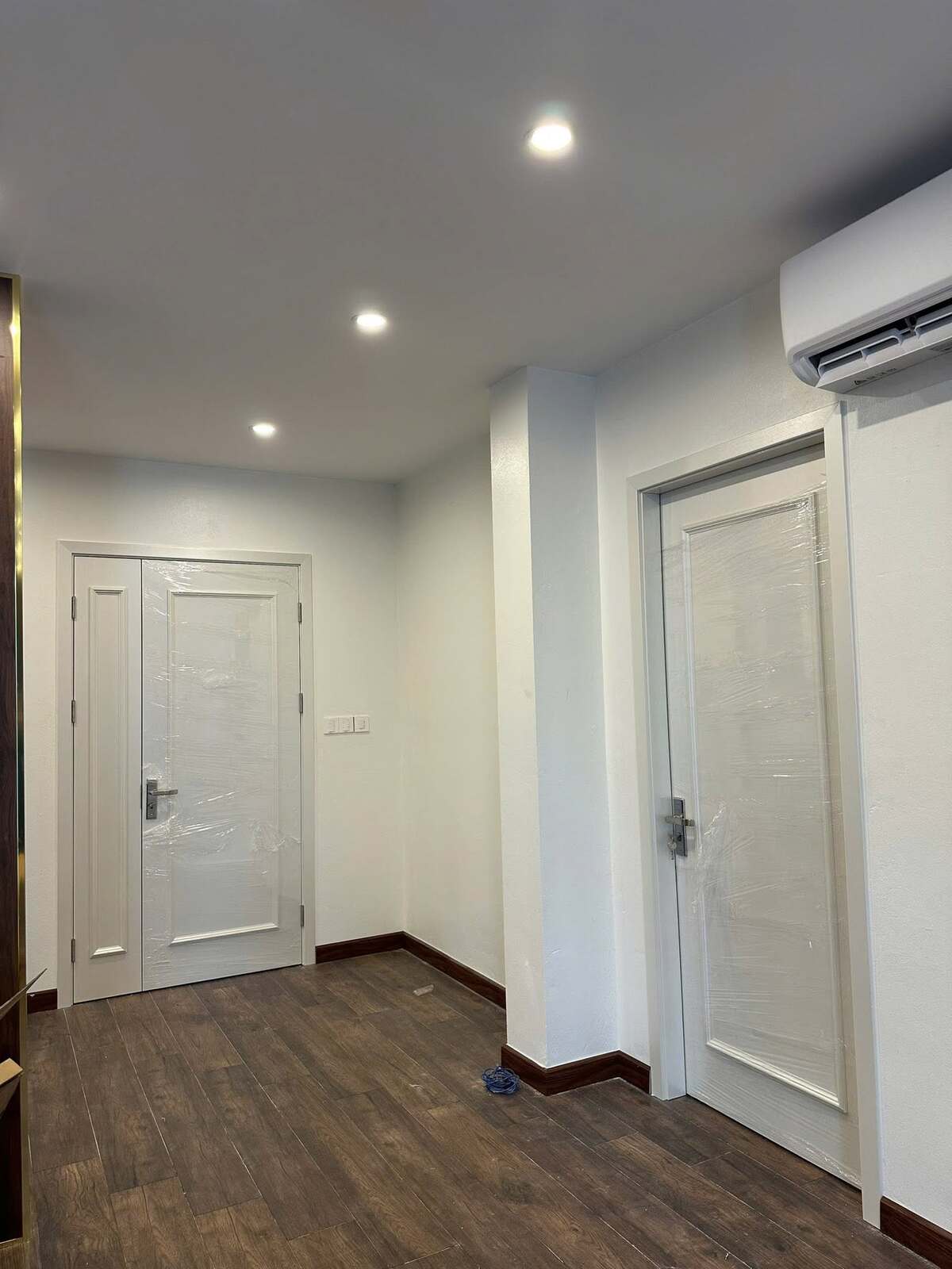 Chi tiết cửa nhựa composite phào nổi công trình Phùng Xá Thạch Thất