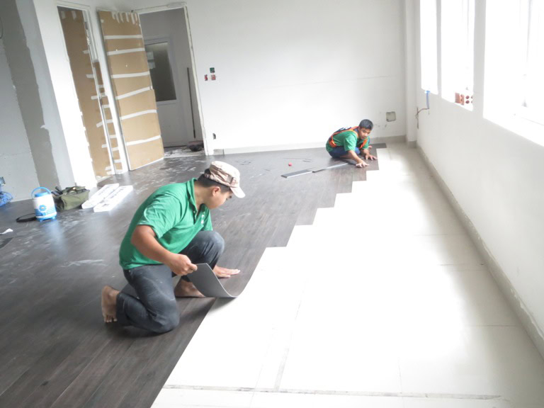 Thi công sàn nhựa giả gỗ thi công sàn nhựa giả gỗ